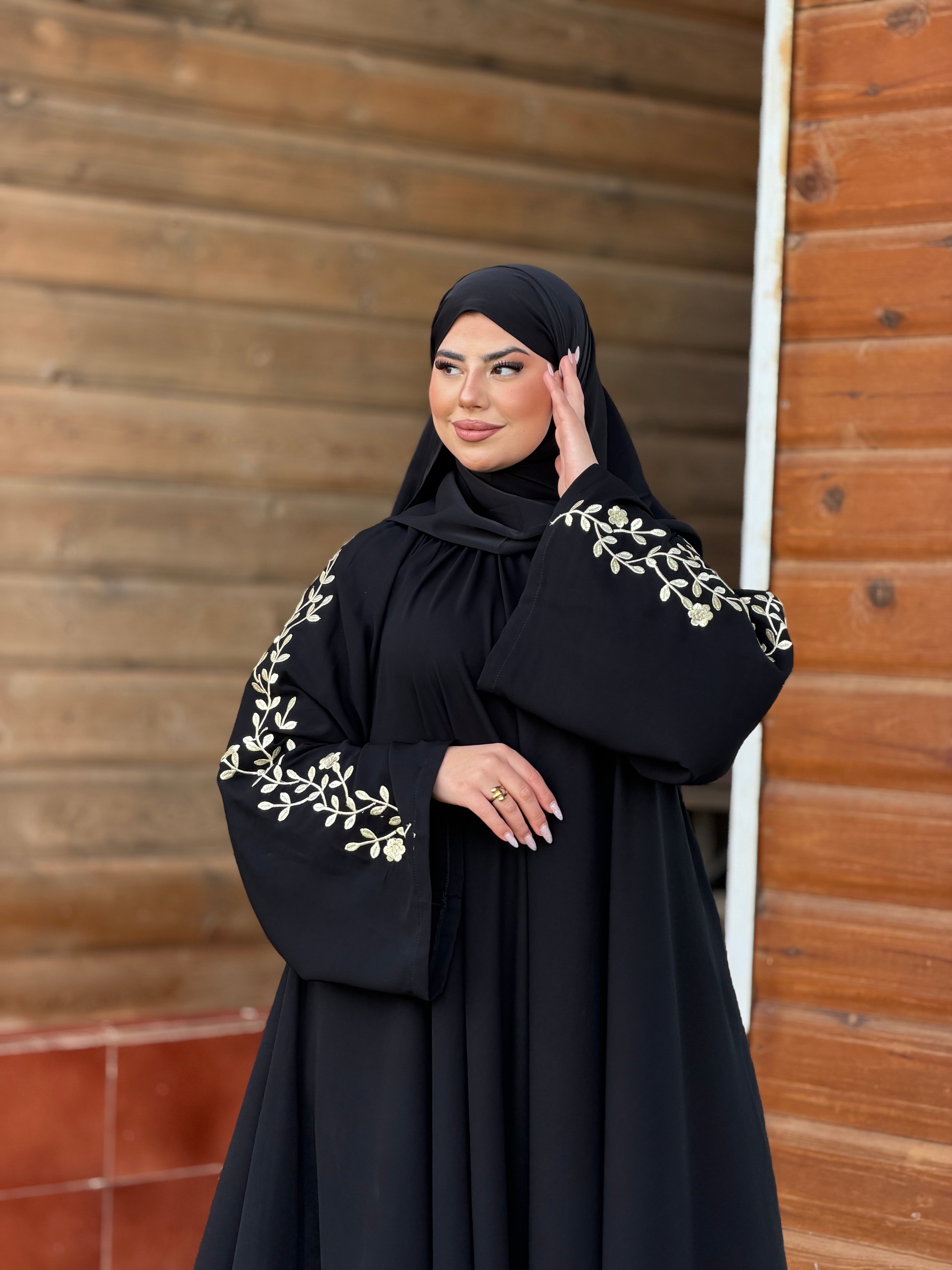 ✨ عباءة سلطانة