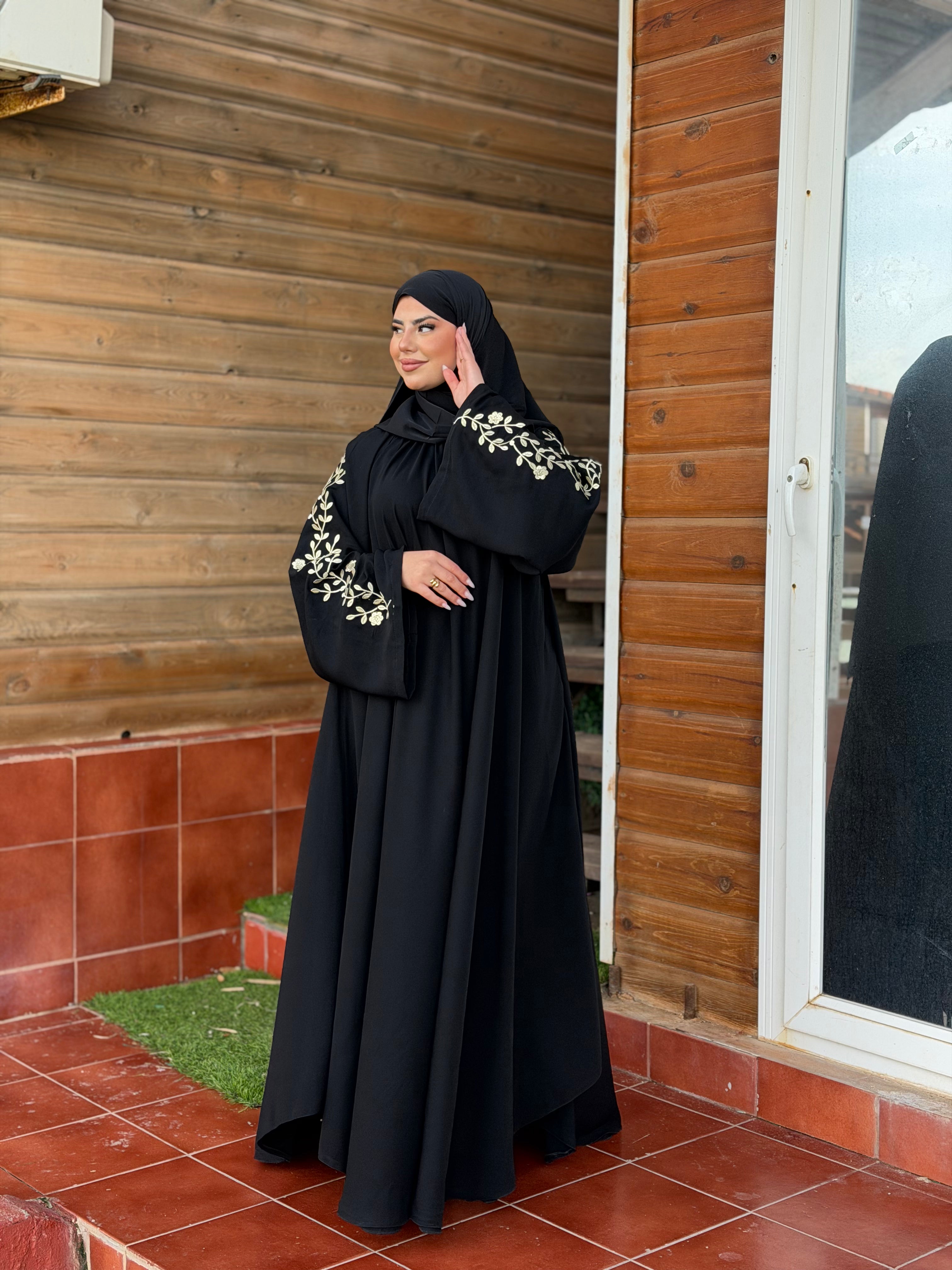 ✨ عباءة سلطانة